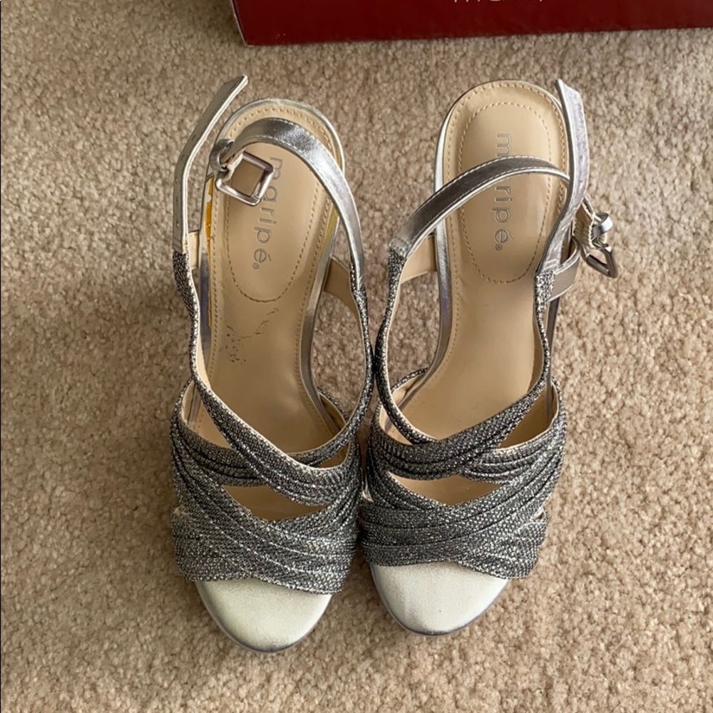Silver Pumps - Picture 2 of 5
